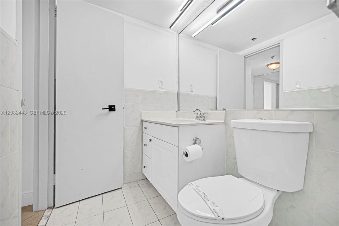 En Venta: $522,000 (2 camas, 2 baños, 960 Pies cuadrados)