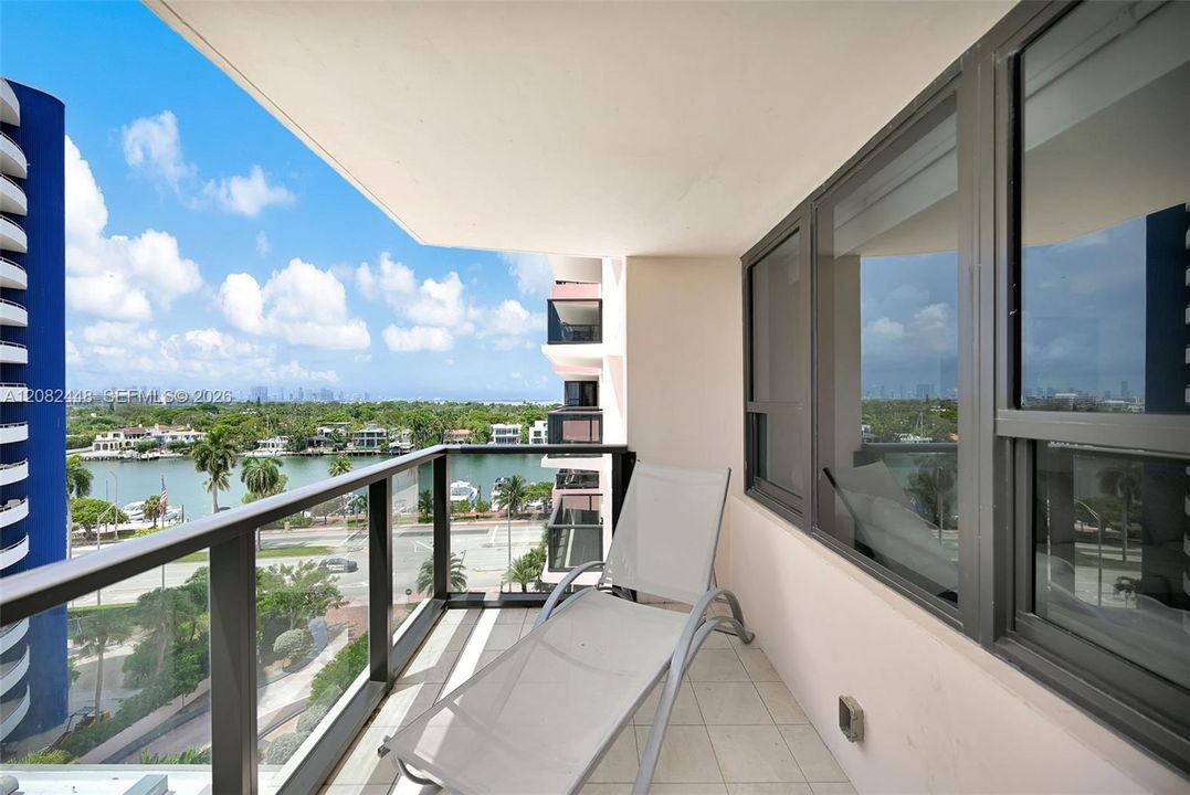 En Venta: $522,000 (2 camas, 2 baños, 960 Pies cuadrados)