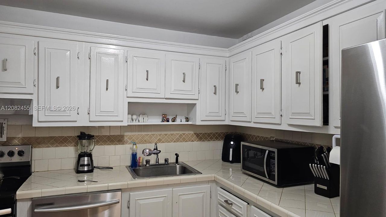 En Venta: $250,000 (2 camas, 2 baños, 1190 Pies cuadrados)