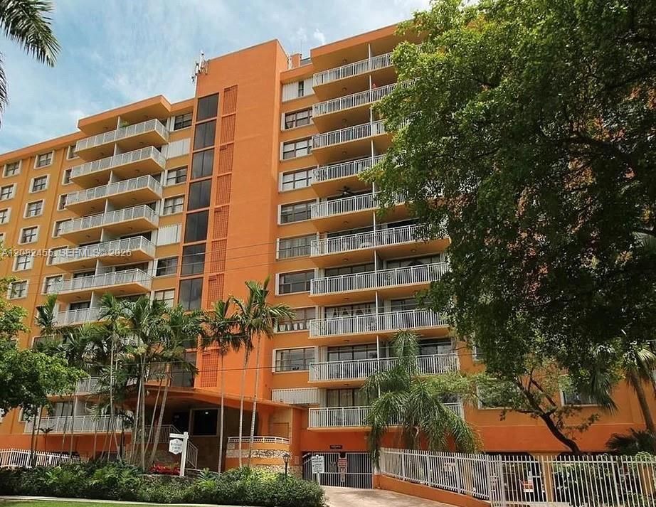 En Venta: $250,000 (2 camas, 2 baños, 1190 Pies cuadrados)