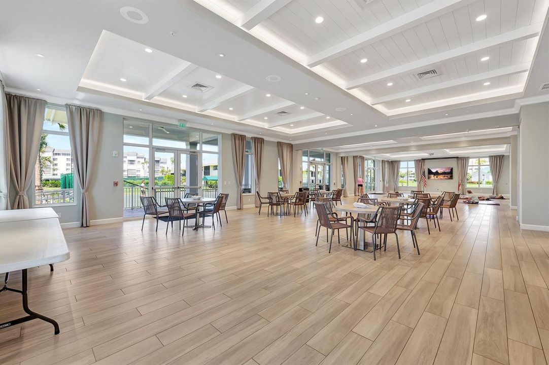 CLUBHOUSE SOCIAL ROOM