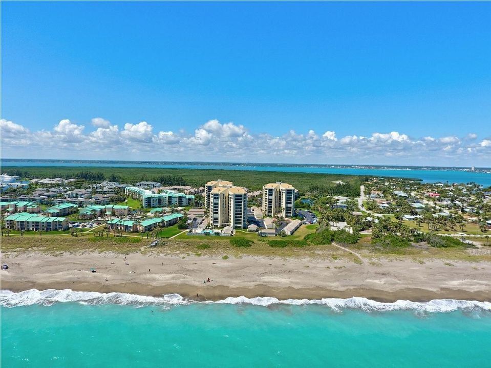 DIRECT OCEANFRONT.....