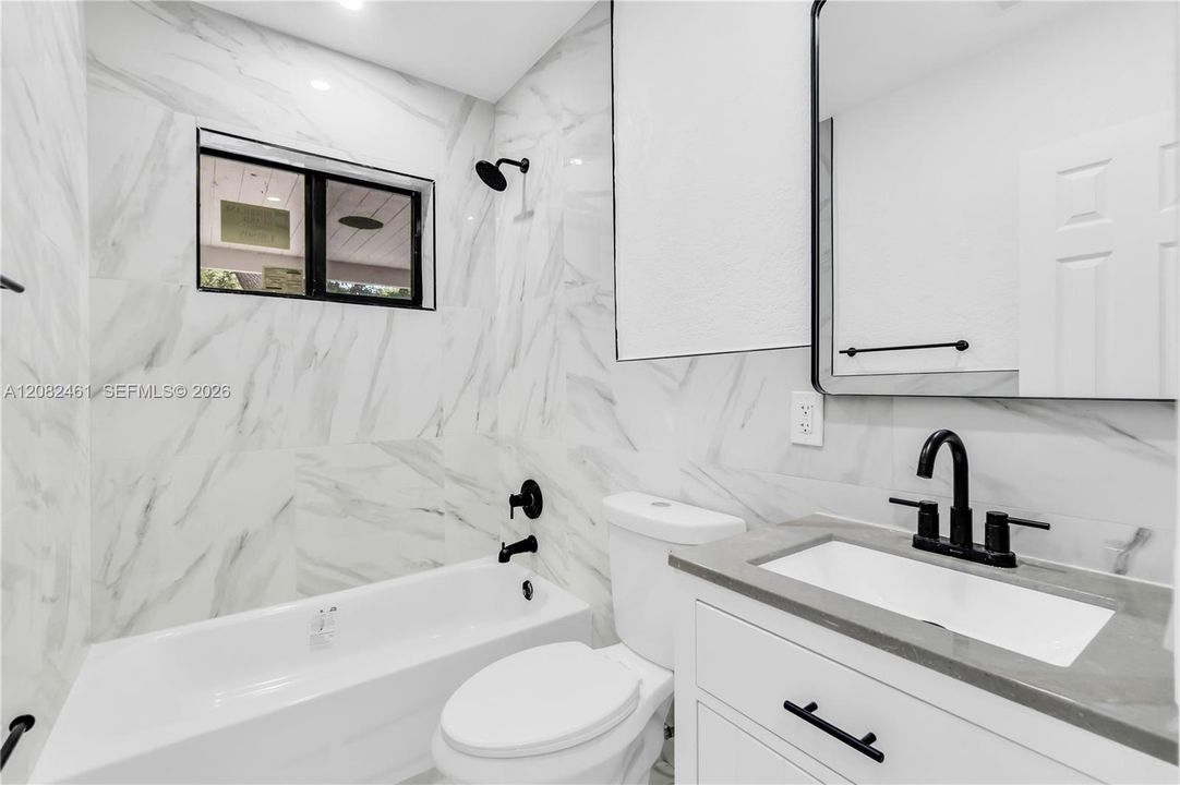En Venta: $515,000 (4 camas, 2 baños, 1130 Pies cuadrados)