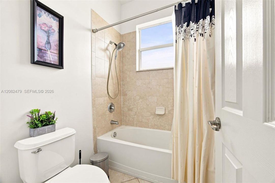 For Sale: $499,000 (4 beds, 2 baths, 2007 Square Feet)