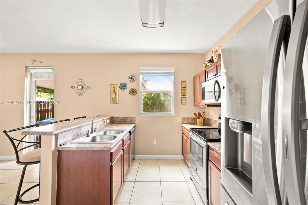 For Sale: $499,000 (4 beds, 2 baths, 2007 Square Feet)