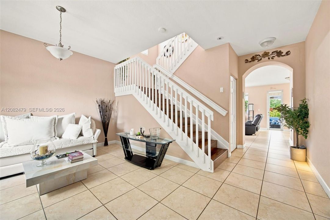 For Sale: $499,000 (4 beds, 2 baths, 2007 Square Feet)