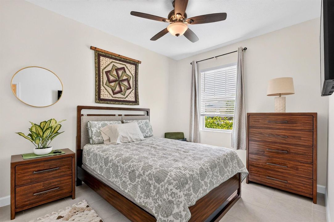 2048 bedroom 1