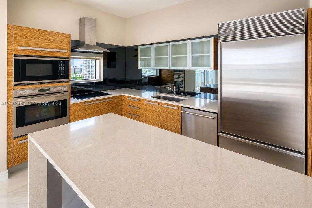 En Venta: $1,795,000 (3 camas, 3 baños, 1679 Pies cuadrados)
