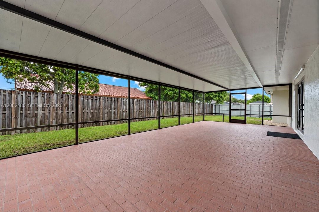 For Sale: $810,000 (4 beds, 2 baths, 1912 Square Feet)
