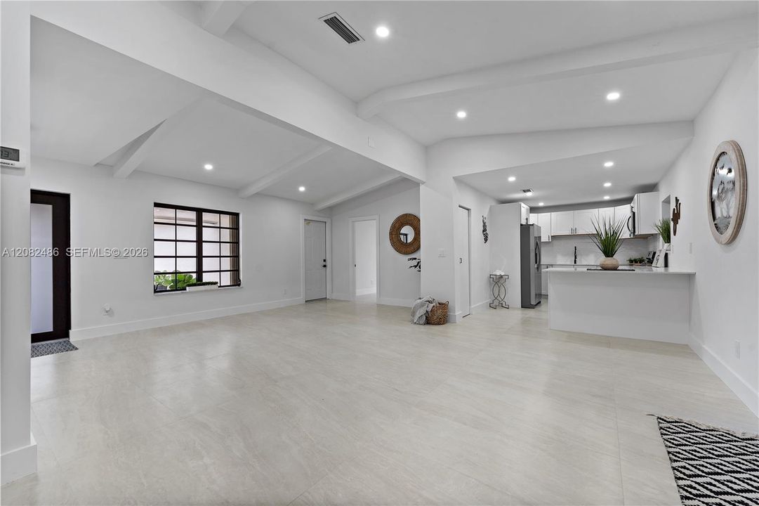 For Sale: $810,000 (4 beds, 2 baths, 1912 Square Feet)