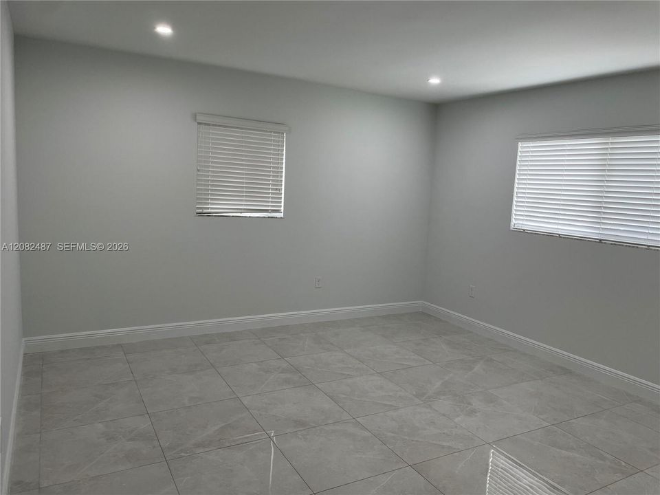 En Renta: $4,500 (3 camas, 1 baños, 1646 Pies cuadrados)