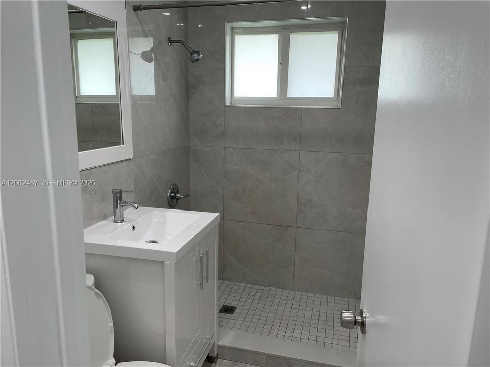 En Renta: $4,500 (3 camas, 1 baños, 1646 Pies cuadrados)