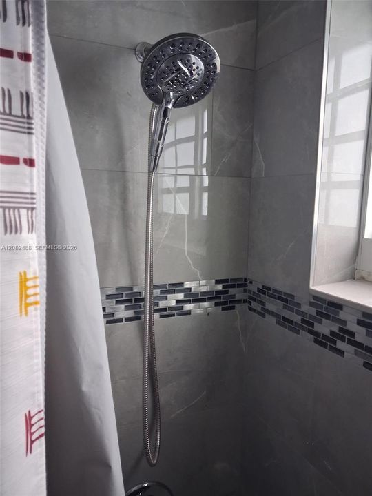 En Renta: $1,000 (1 camas, 1 baños, 972 Pies cuadrados)