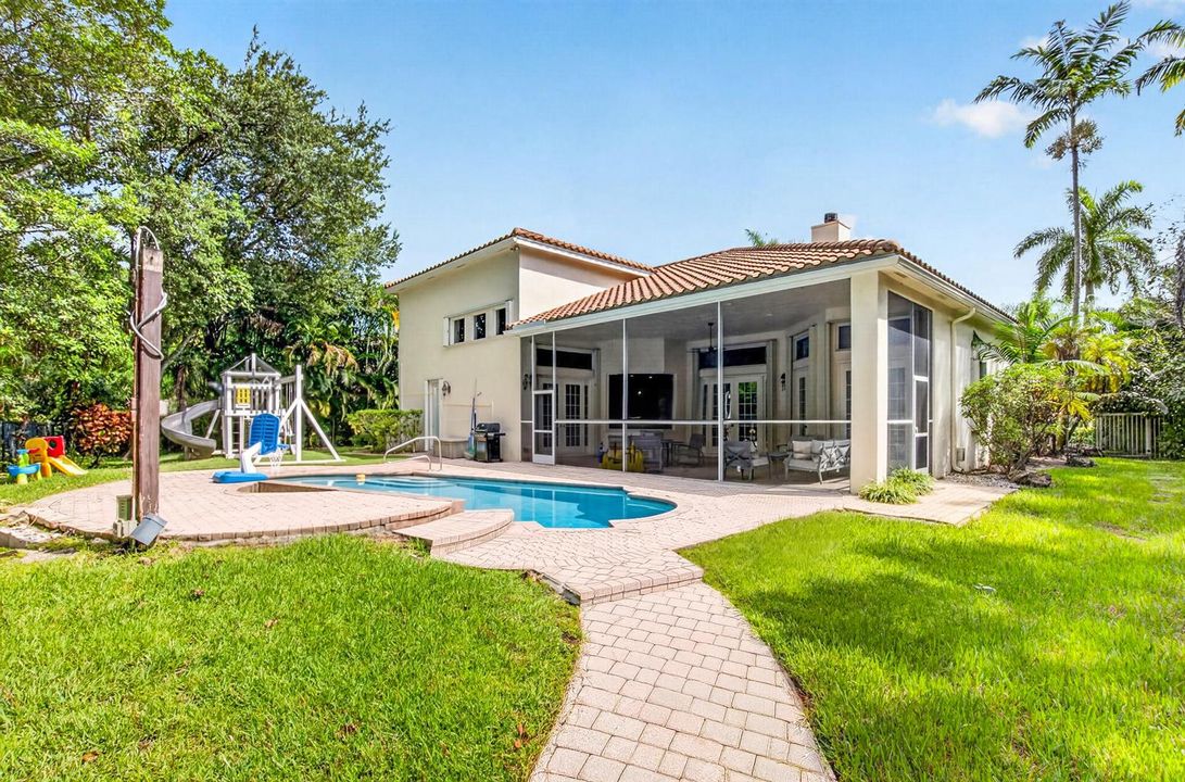 avalon-pool-2-to-update (1)