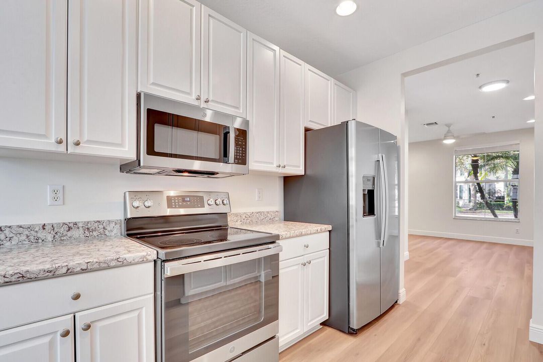 Stainless Steel Kitchen Appliances