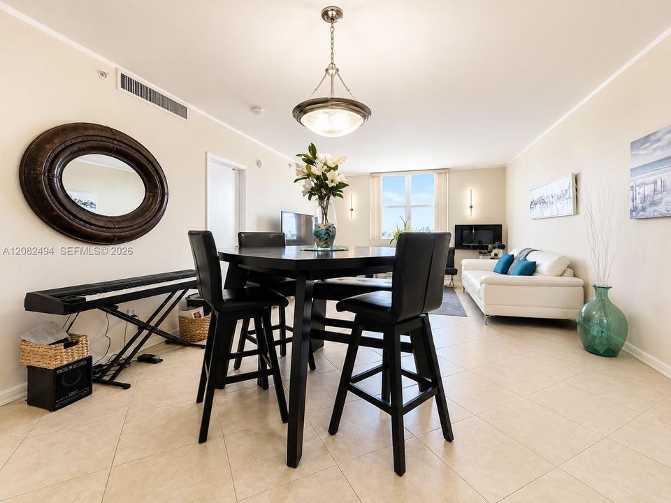 В аренду: $3,250 (2 спален, 2 ванн, 1170 Квадратных фут)