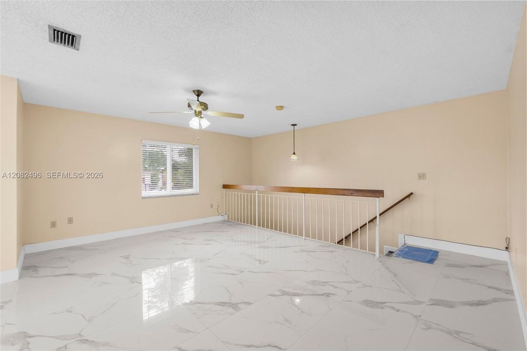 For Rent: $2,850 (3 beds, 2 baths, 1163 Square Feet)