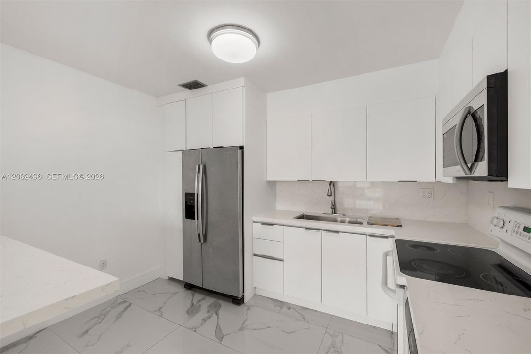 For Rent: $2,850 (3 beds, 2 baths, 1163 Square Feet)