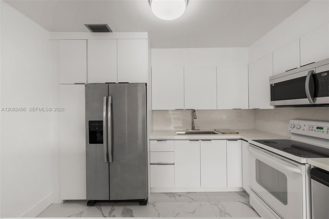 For Rent: $2,850 (3 beds, 2 baths, 1163 Square Feet)
