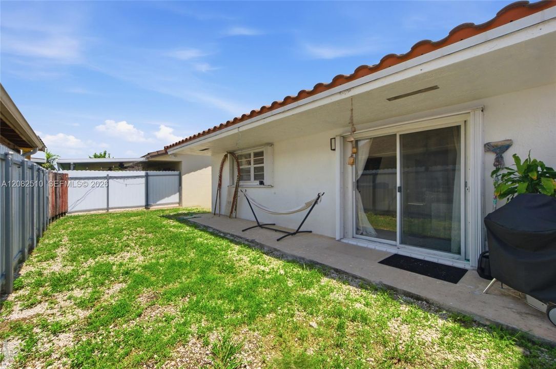 En Venta: $559,900 (3 camas, 2 baños, 1386 Pies cuadrados)