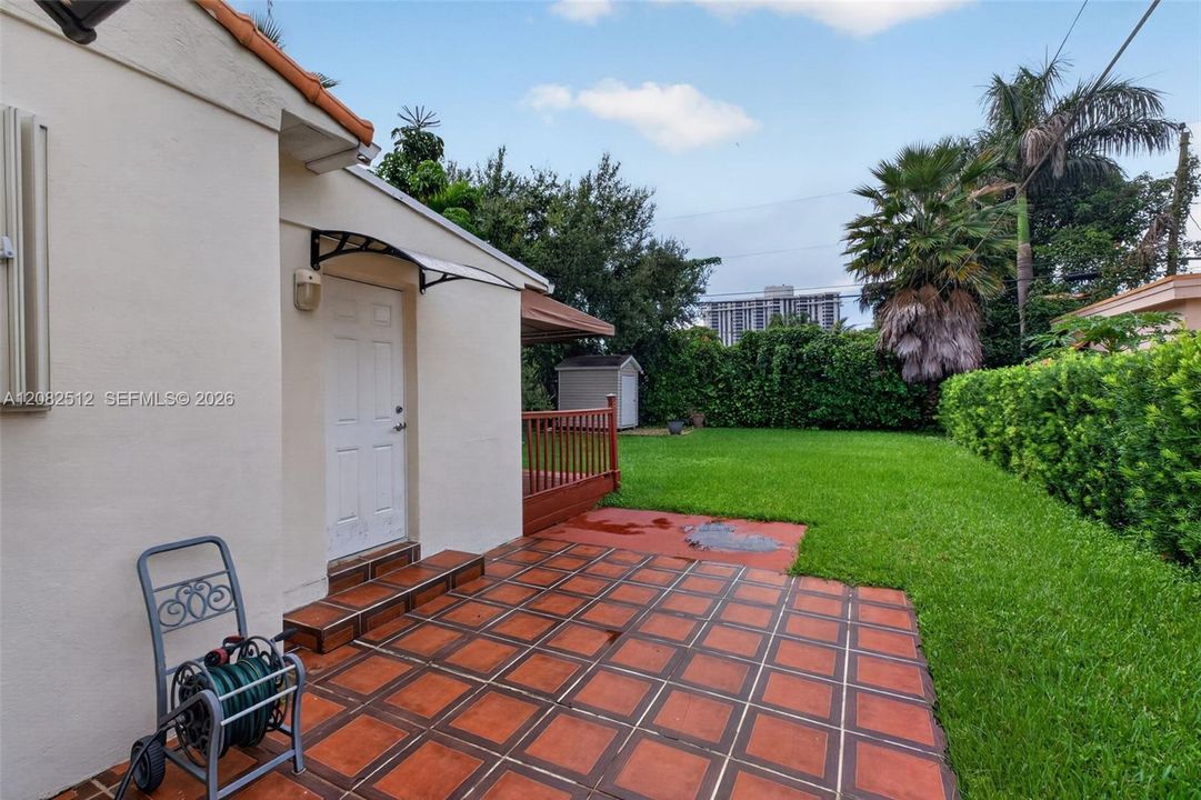 En Venta: $750,000 (3 camas, 2 baños, 1282 Pies cuadrados)