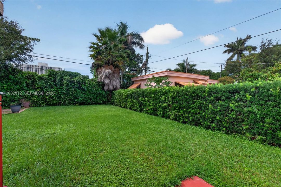 En Venta: $750,000 (3 camas, 2 baños, 1282 Pies cuadrados)