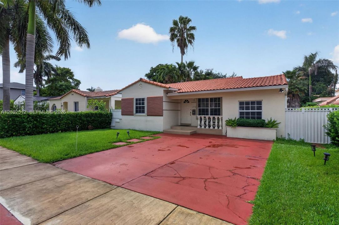 En Venta: $750,000 (3 camas, 2 baños, 1282 Pies cuadrados)