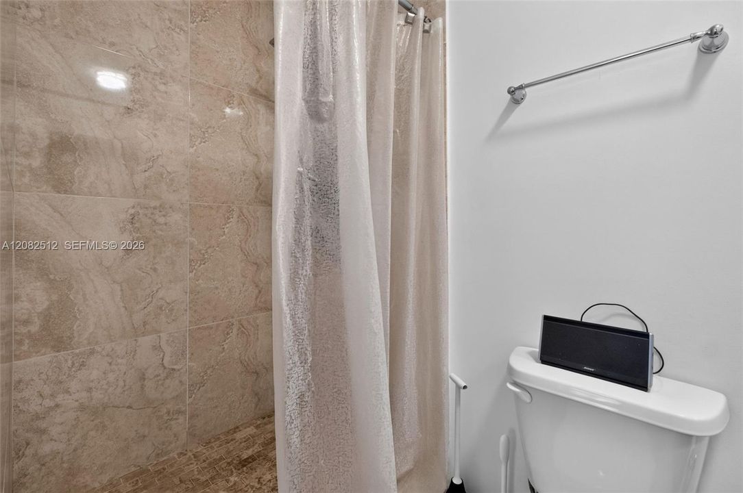 En Venta: $750,000 (3 camas, 2 baños, 1282 Pies cuadrados)