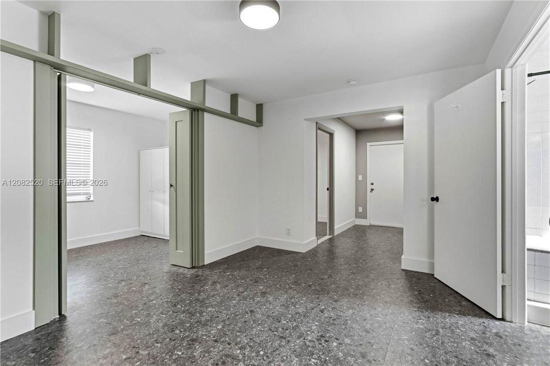 В аренду: $2,200 (2 спален, 1 ванн, 600 Квадратных фут)