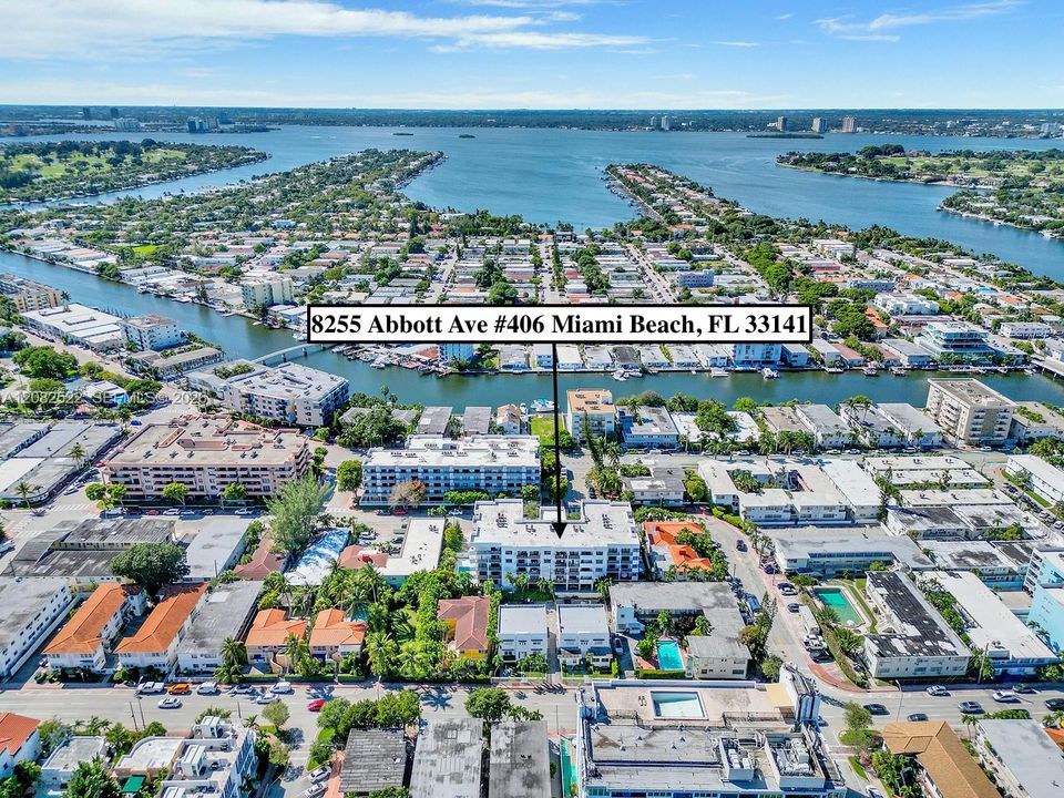 For Rent: $3,200 (2 beds, 2 baths, 1056 Square Feet)