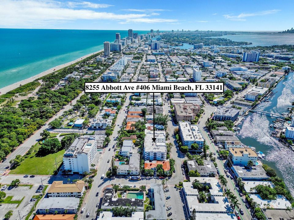 For Rent: $3,200 (2 beds, 2 baths, 1056 Square Feet)