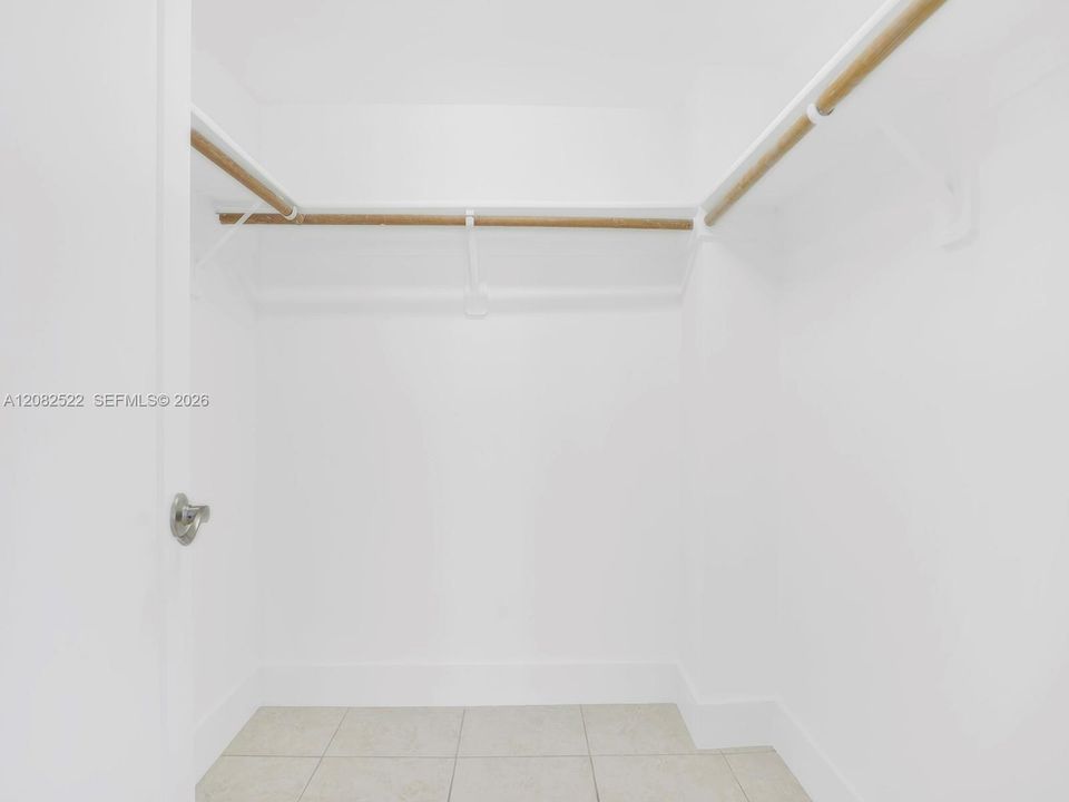 For Rent: $3,200 (2 beds, 2 baths, 1056 Square Feet)
