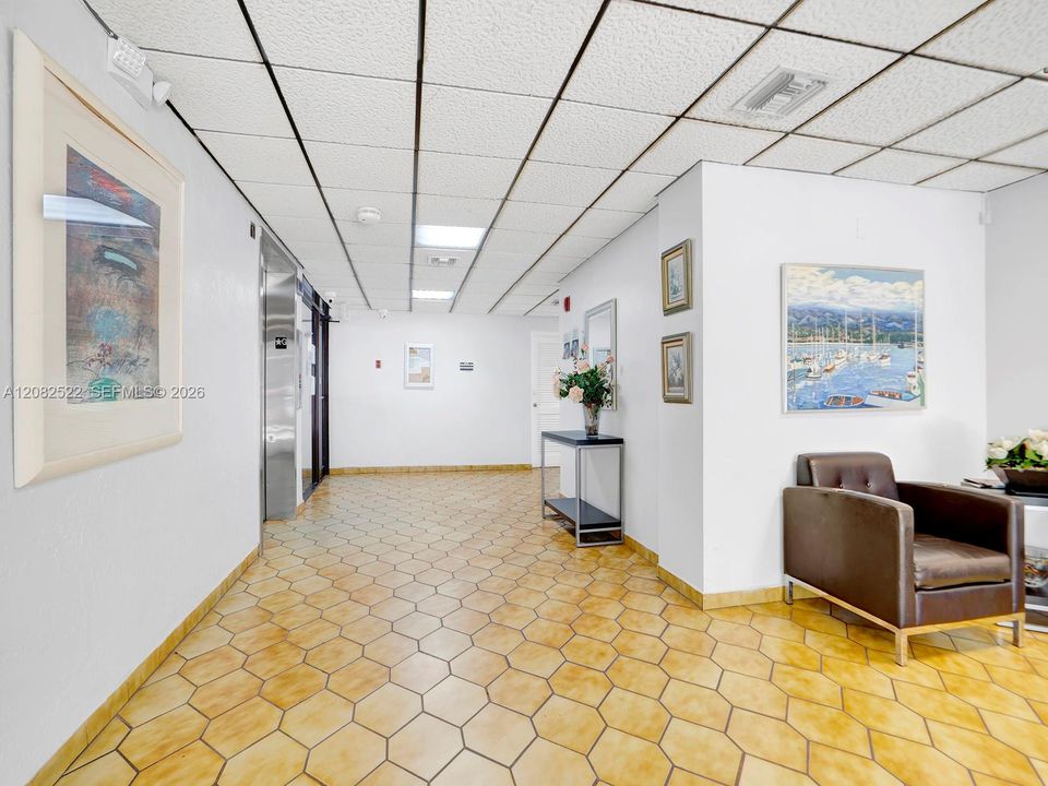 For Rent: $3,200 (2 beds, 2 baths, 1056 Square Feet)