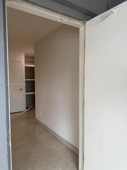 En Renta: $1,750 (1 camas, 1 baños, 2326 Pies cuadrados)