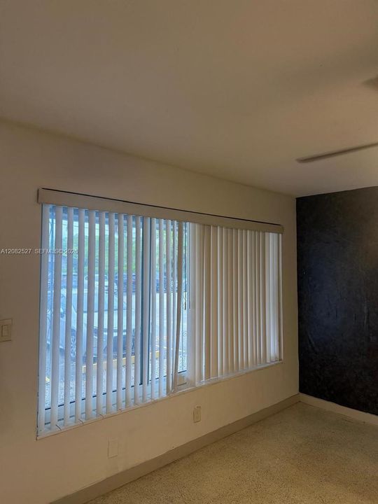 En Renta: $1,750 (1 camas, 1 baños, 2326 Pies cuadrados)