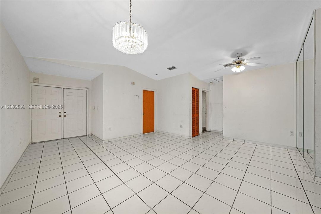 En Venta: $505,000 (3 camas, 2 baños, 1235 Pies cuadrados)