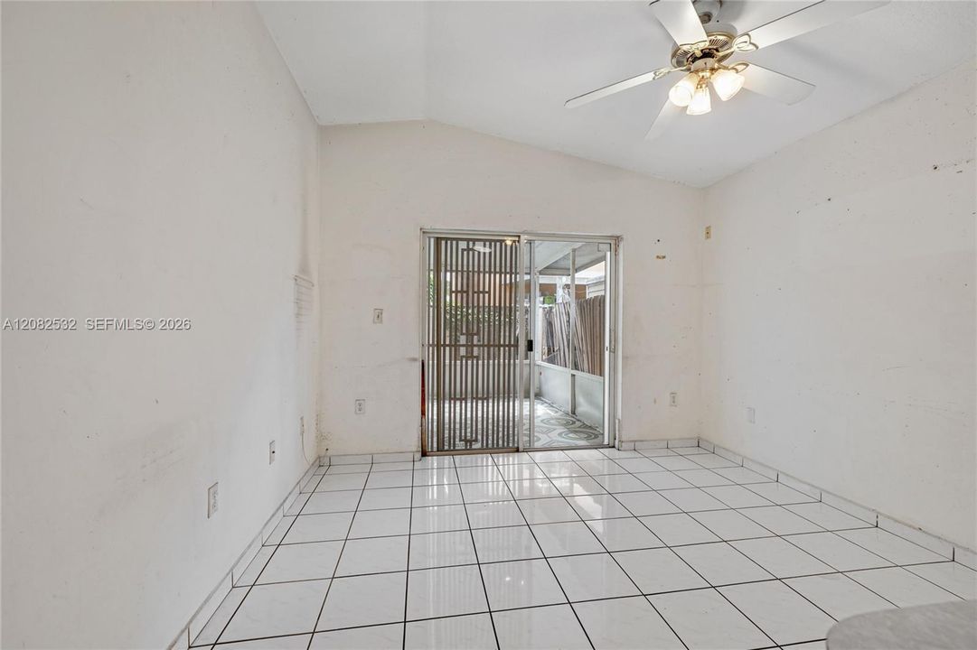 En Venta: $505,000 (3 camas, 2 baños, 1235 Pies cuadrados)