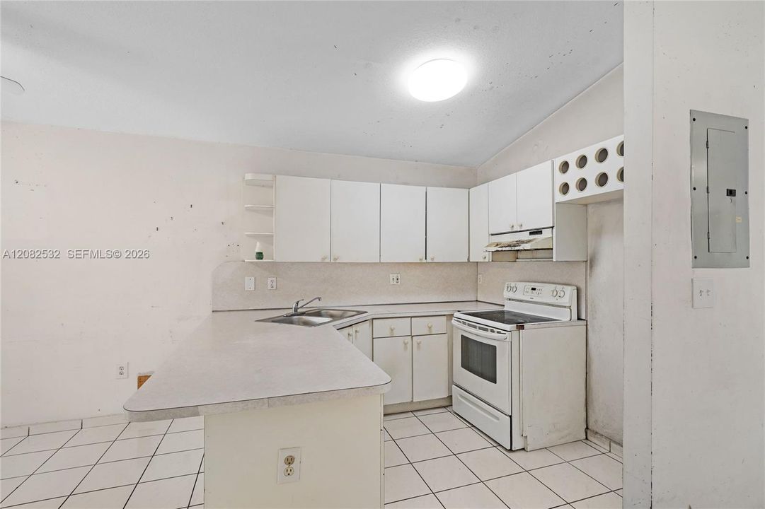 En Venta: $505,000 (3 camas, 2 baños, 1235 Pies cuadrados)