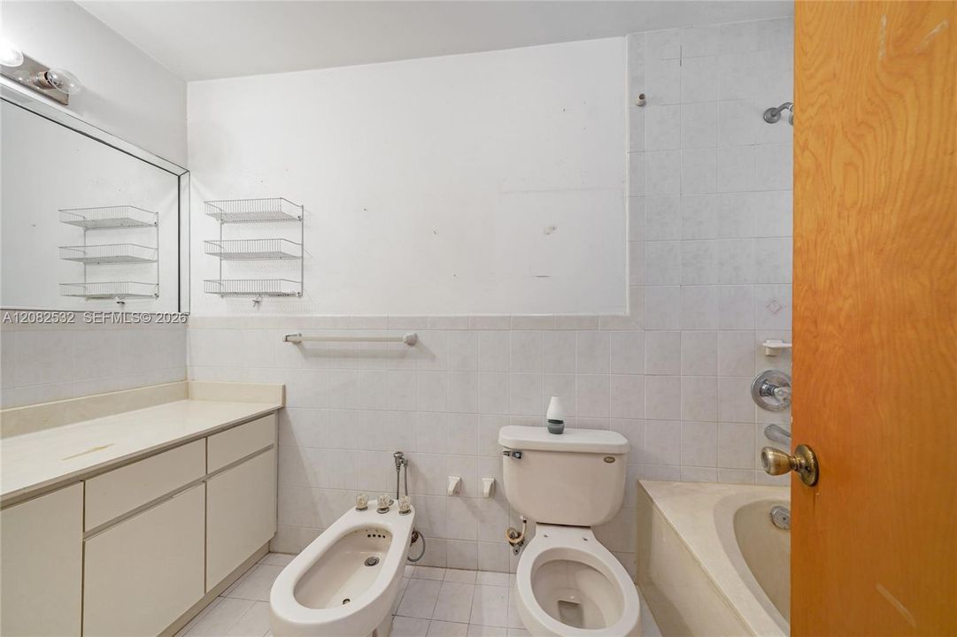 En Venta: $505,000 (3 camas, 2 baños, 1235 Pies cuadrados)