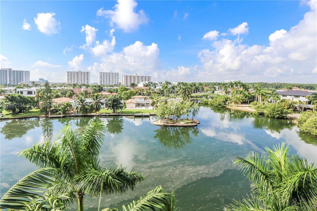 For Rent: $5,500 (2 beds, 2 baths, 1786 Square Feet)