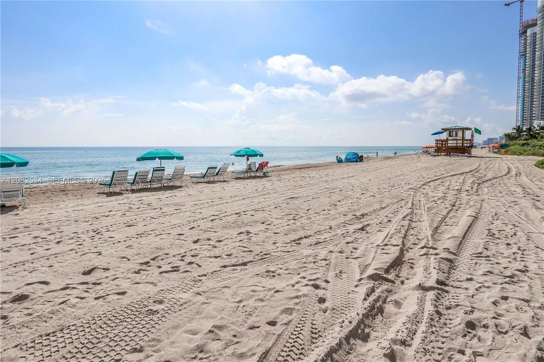 For Rent: $5,500 (2 beds, 2 baths, 1786 Square Feet)