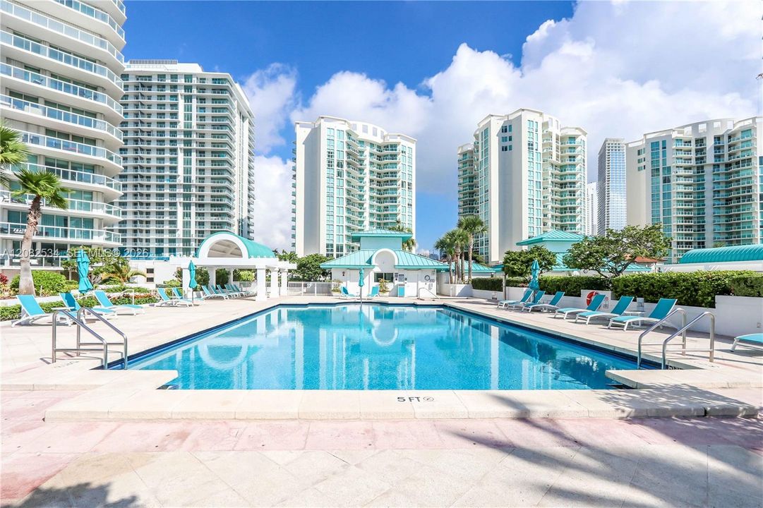 For Rent: $5,500 (2 beds, 2 baths, 1786 Square Feet)