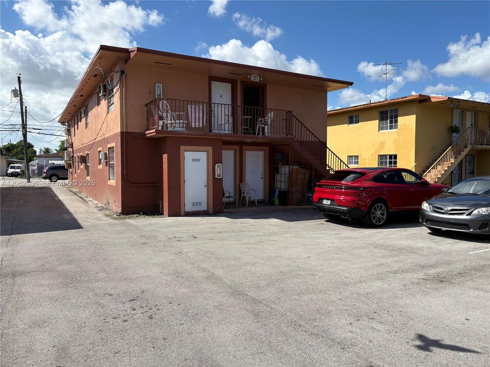 En Renta: $2,300 (2 camas, 2 baños, 4916 Pies cuadrados)