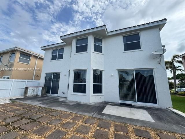 En Venta: $725,000 (4 camas, 2 baños, 2940 Pies cuadrados)