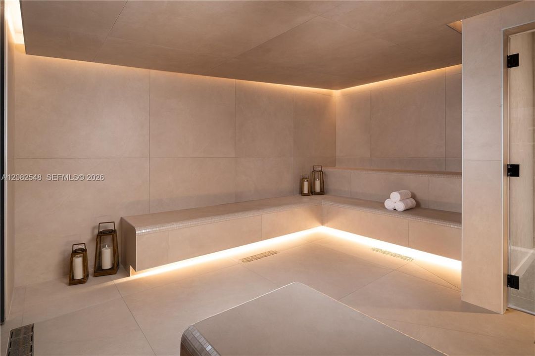 En Venta: $870,000 (2 camas, 2 baños, 837 Pies cuadrados)