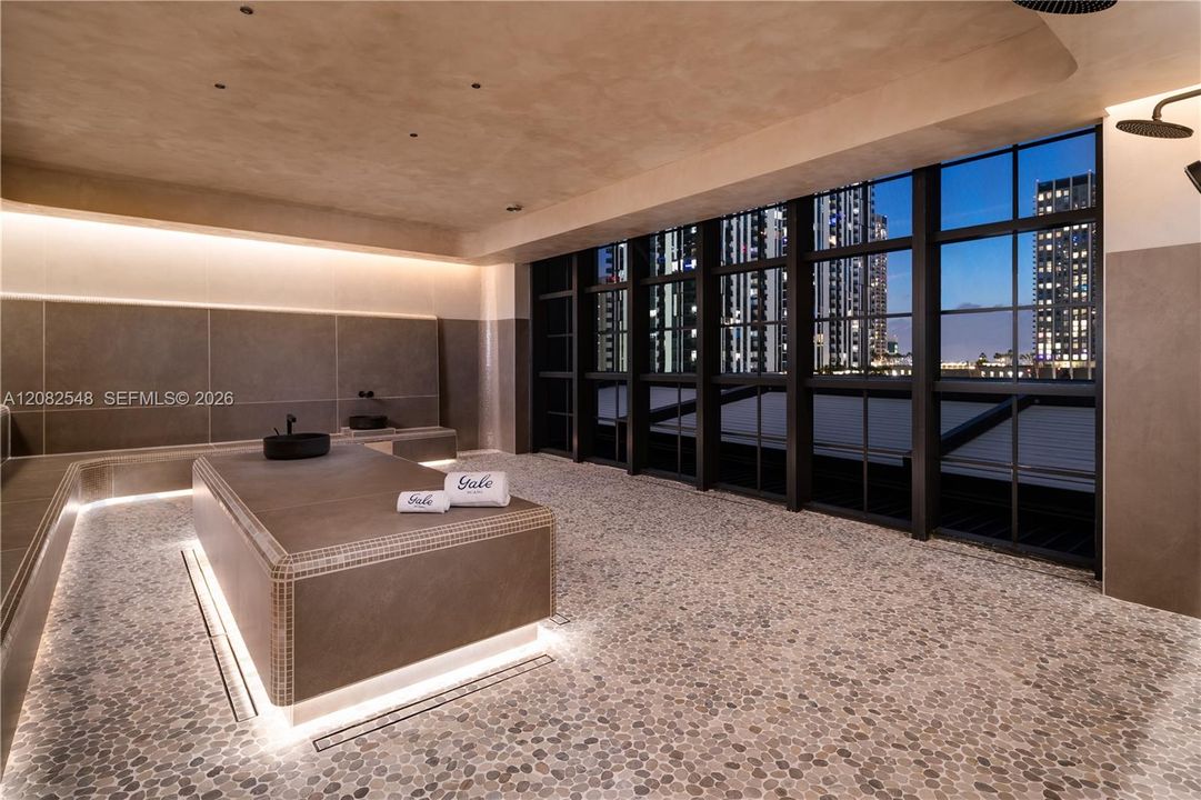 En Venta: $870,000 (2 camas, 2 baños, 837 Pies cuadrados)