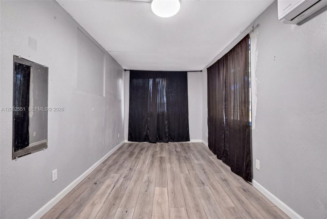 На продажу: $475,000 (3 спален, 1 ванн, 906 Квадратных фут)