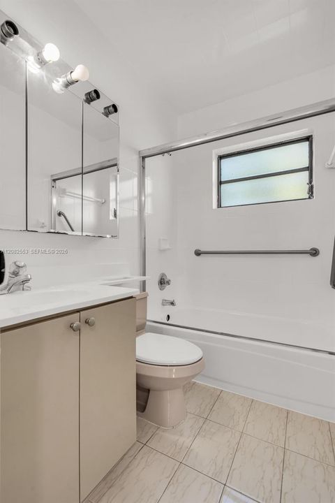 En Venta: $555,000 (3 camas, 2 baños, 0 Pies cuadrados)