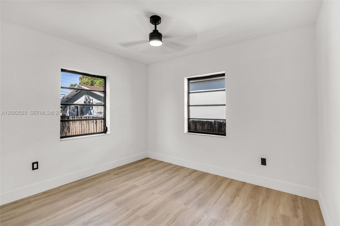 En Venta: $555,000 (3 camas, 2 baños, 0 Pies cuadrados)