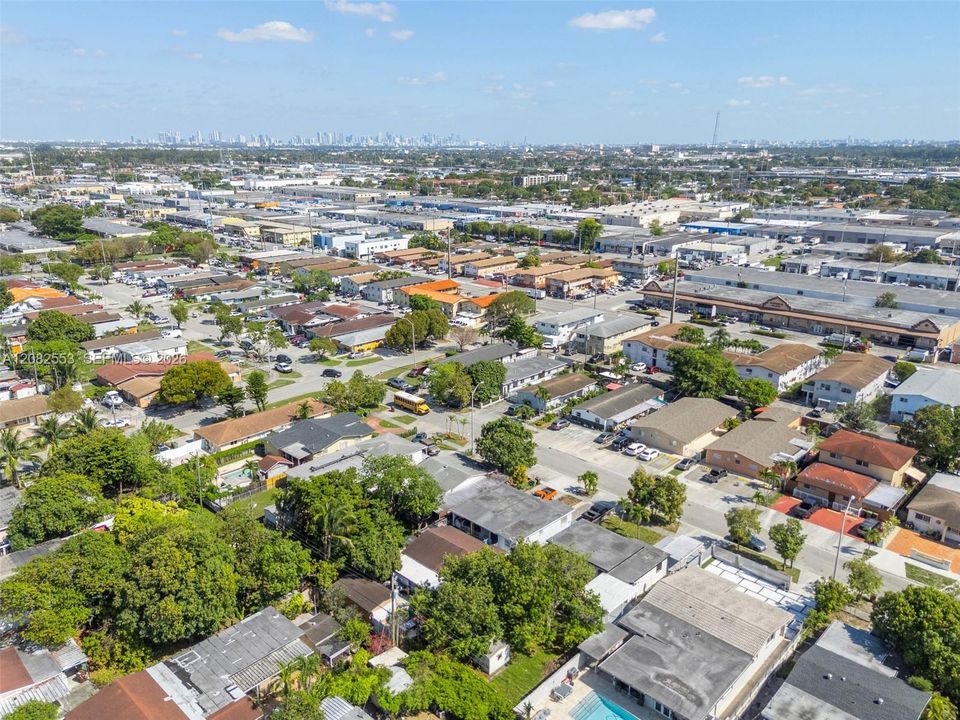 En Venta: $555,000 (3 camas, 2 baños, 0 Pies cuadrados)